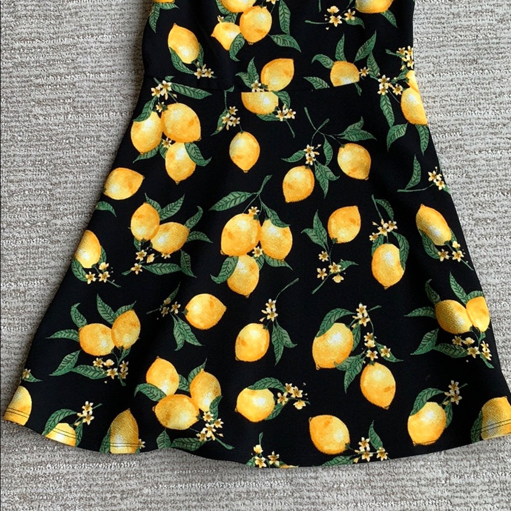 Lemon Dress - Picture 2 of 5